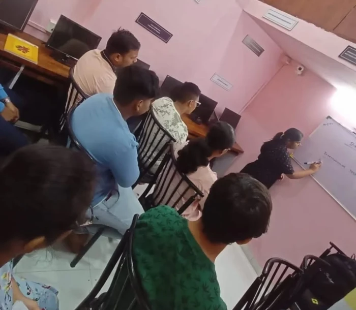 Gallery SHiNE INSTITUTION