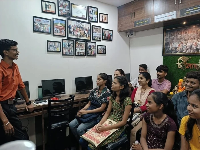 Gallery SHiNE INSTITUTION