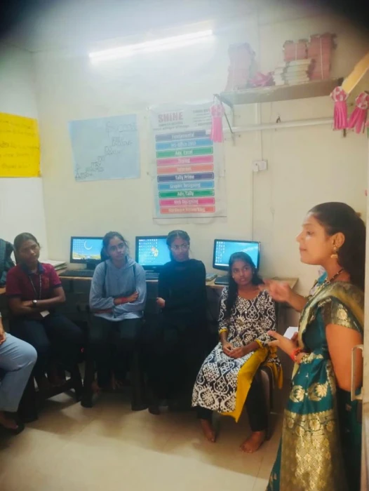 Gallery SHiNE INSTITUTION